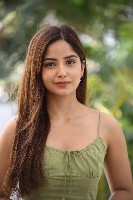Kashmira Pardeshi Interview Photos